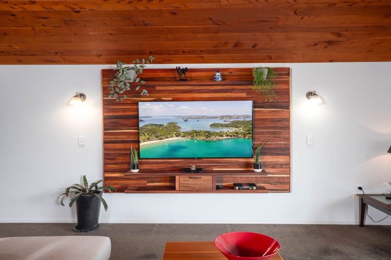 Photo of property in 68 Wiroa Road, Kerikeri, 0293