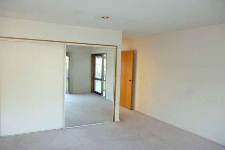 Photo of property in 8 Parkstone Avenue, Ilam, Christchurch, 8041