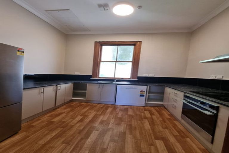 Photo of property in 48 Aurora Terrace, Kelburn, Wellington, 6012