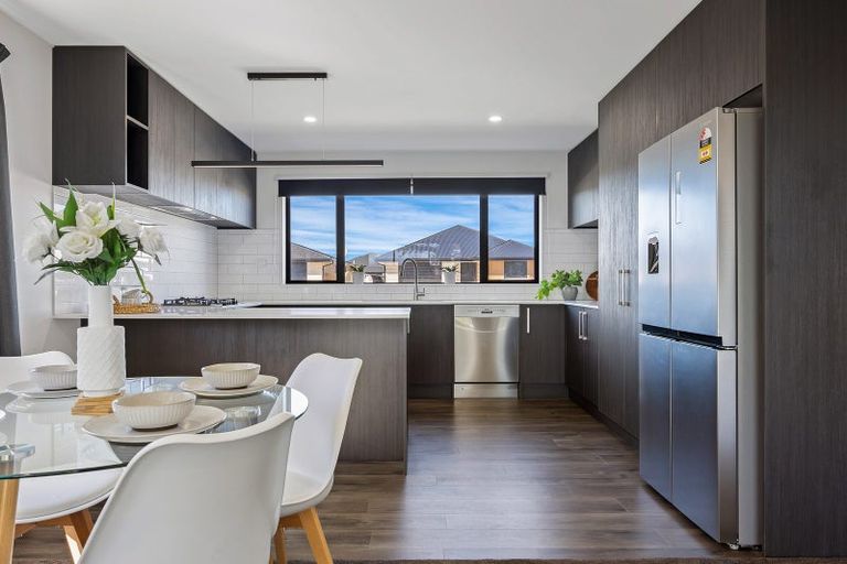 Photo of property in 27 Crossley Avenue, Woodend, 7610