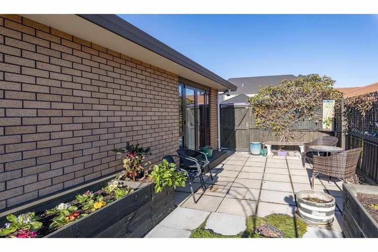 Photo of property in 4b Hinton Place, Rangiora, 7400