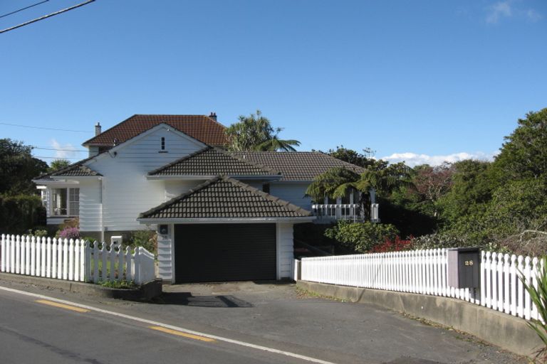 Photo of property in 28 Homewood Avenue, Karori, Wellington, 6012