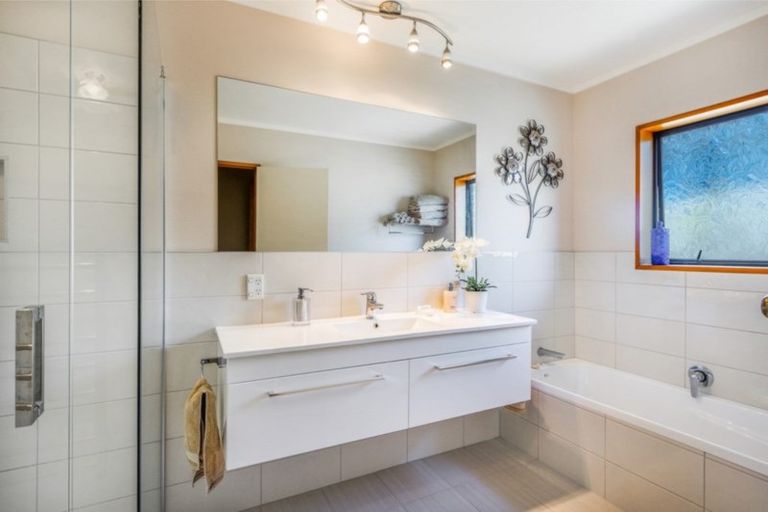 Photo of property in 13 Pelorus Street, Glenview, Hamilton, 3206