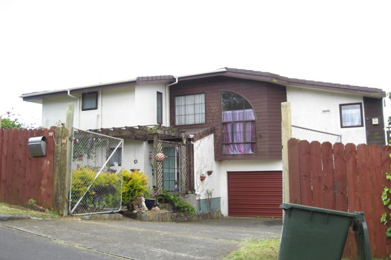 Photo of property in 1 Tremen Place, Pukekohe, 2120