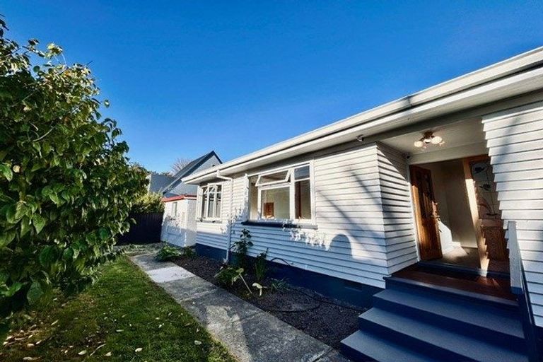 Photo of property in 1/98 Memorial Avenue, Ilam, Christchurch, 8053