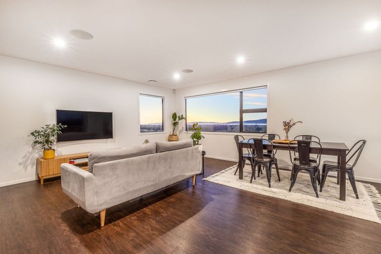 Photo of property in 94 Kotare Street, Waikanae, 5036