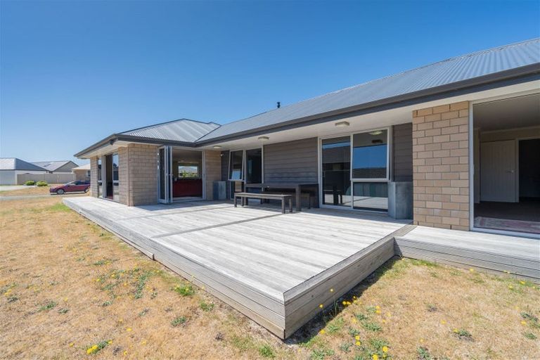 Photo of property in 16 Cunaris Way, Te Anau, 9600