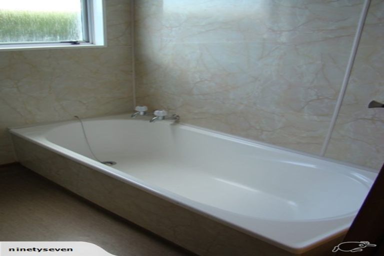 Photo of property in 90 Harbour Terrace, North Dunedin, Dunedin, 9016