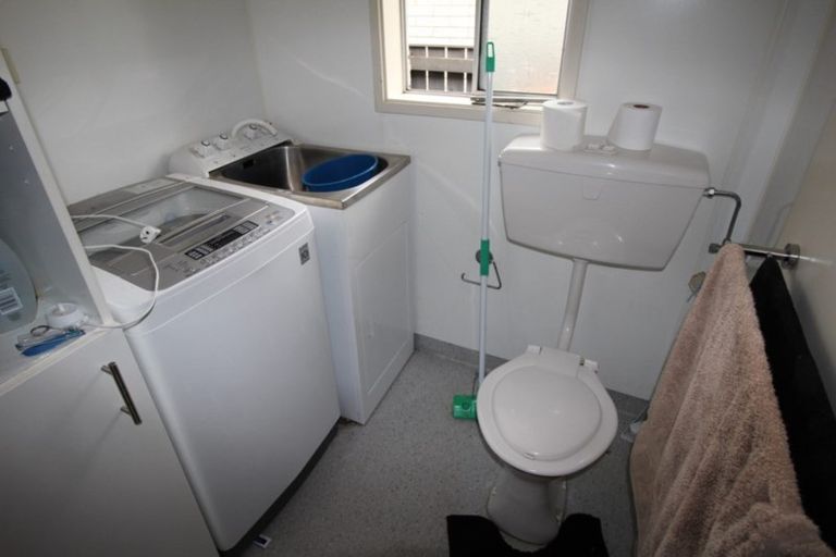 Photo of property in 5 South Street, West End, Palmerston North, 4410