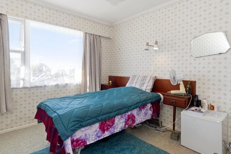 Photo of property in 11 Kingswood Road, Brookfield, Tauranga, 3110