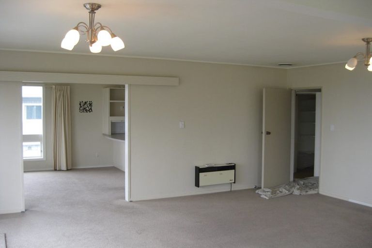 Photo of property in 15 Nagpur Terrace, Broadmeadows, Wellington, 6035