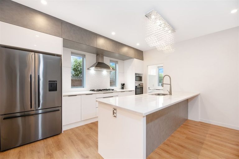 Photo of property in 1a Waitaki Street, Sunnyvale, Auckland, 0612