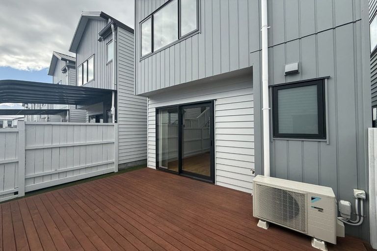 Photo of property in 20 Tukauri Place, Papakura, 2110