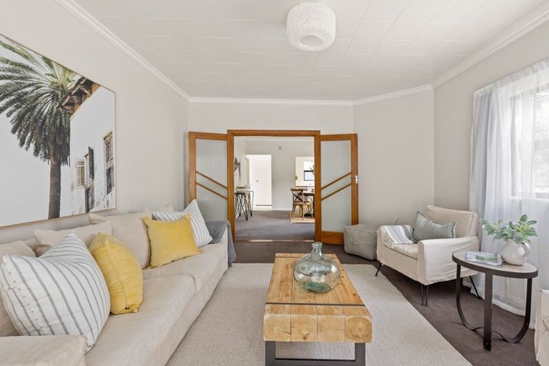 Photo of property in 153 Milton Road, Bluff Hill, Napier, 4110