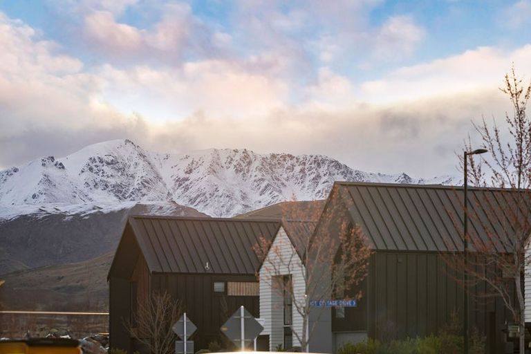 Photo of property in 17 Lorne Street, Lake Hayes, Queenstown, 9304