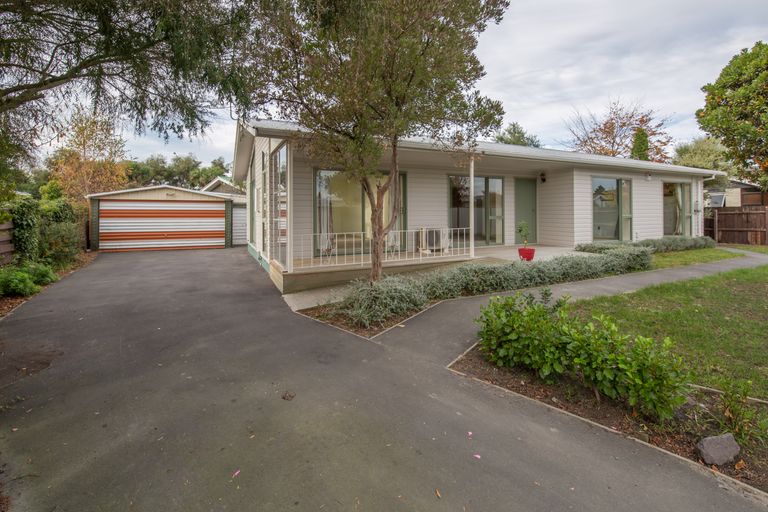 Photo of property in 48 Orrick Crescent, Avondale, Christchurch, 8061