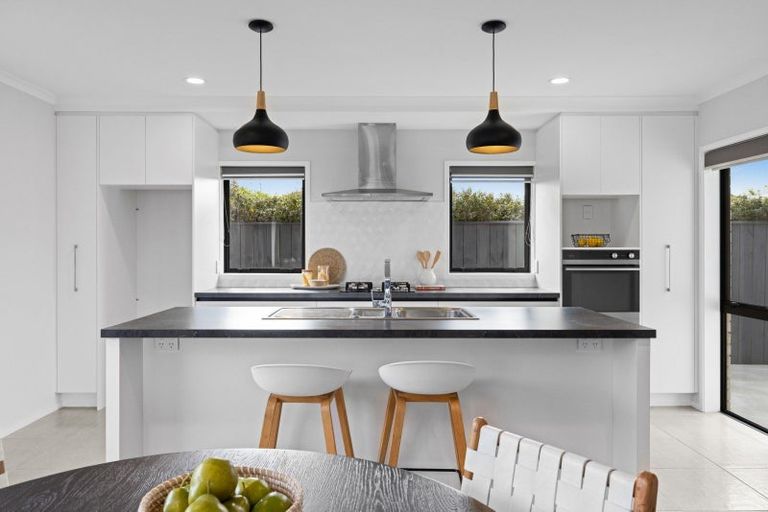 Photo of property in 213a Kennedy Road, Onekawa, Napier, 4110