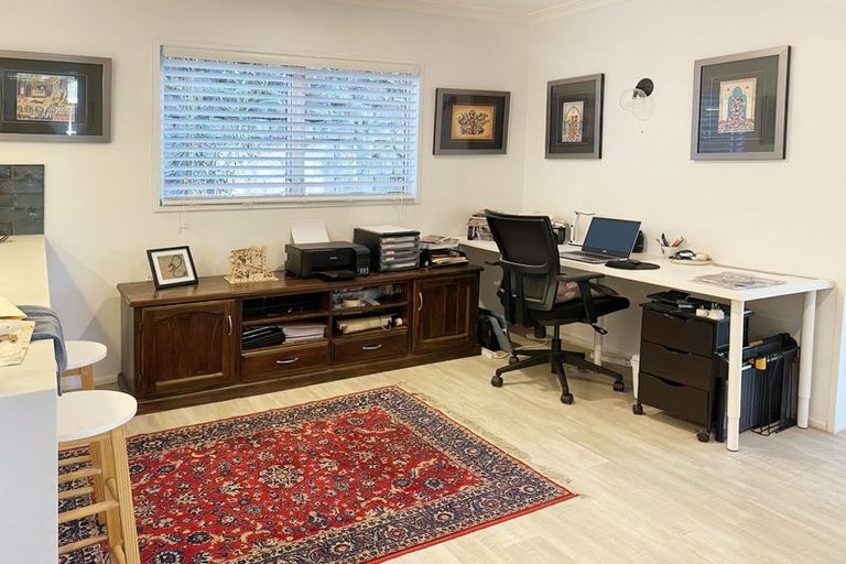 Photo of property in 39 Emlyn Place, Torbay, Auckland, 0630