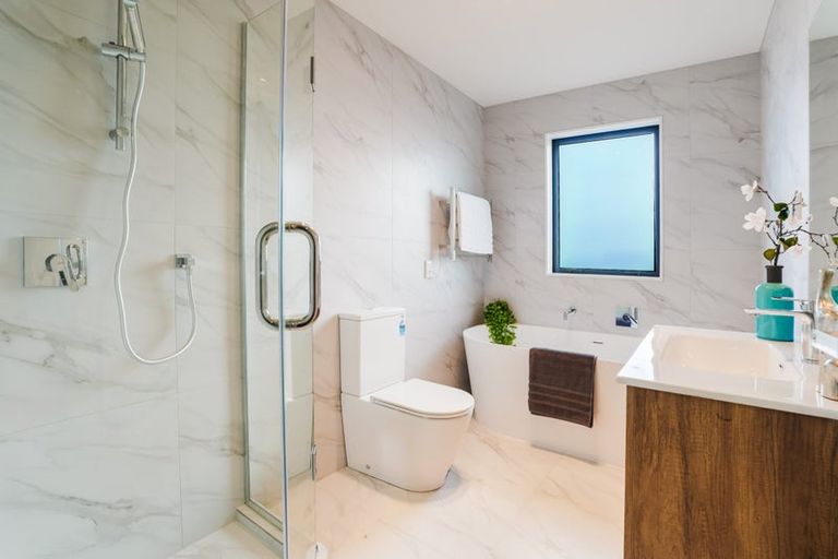 Photo of property in 61 Horokaka Street, Massey, Auckland, 0614