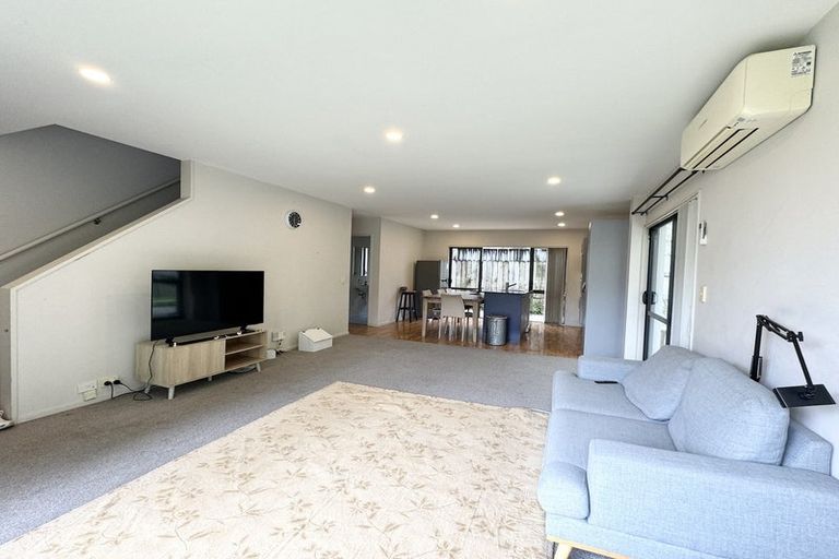 Photo of property in 6 Sun Place, Henderson, Auckland, 0612