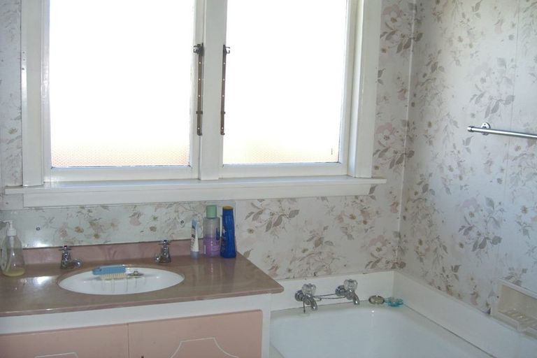 Photo of property in 8 Damien Place, Bromley, Christchurch, 8062