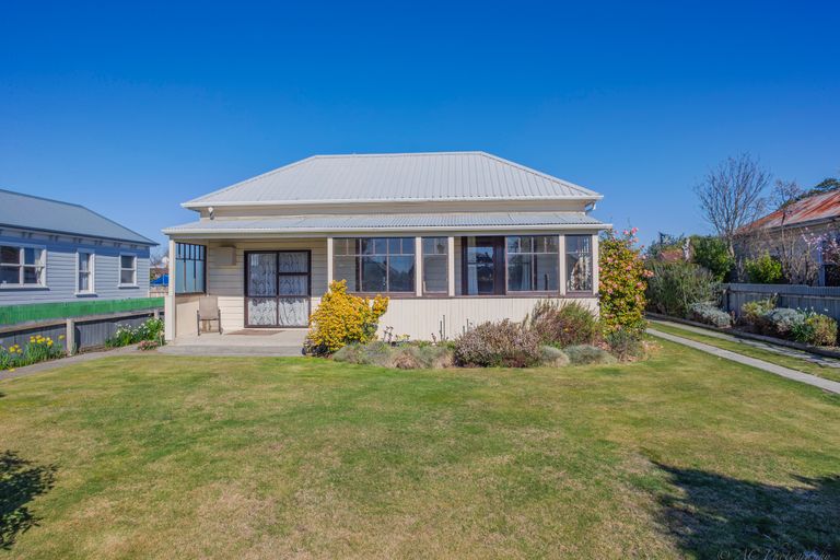 Photo of property in 184 North Street, West End, Timaru, 7910