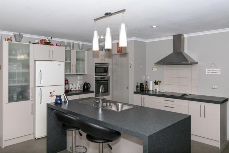 Photo of property in 19 Okoroire Street, Tirau, 3410