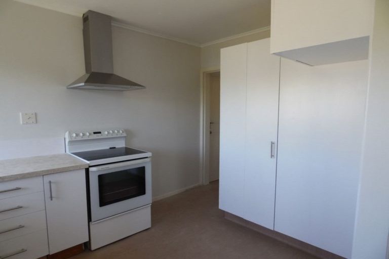 Photo of property in 81 Royal View Road, Te Atatu South, Auckland, 0610