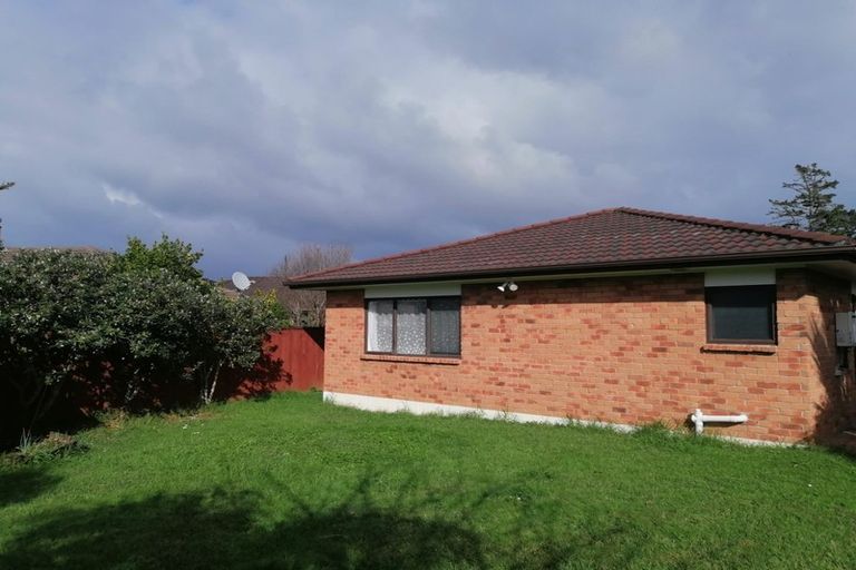 Photo of property in 52 Brookwood Drive, Henderson, Auckland, 0612