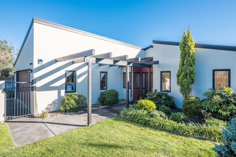 Photo of property in 88 Realm Drive, Paraparaumu, 5032