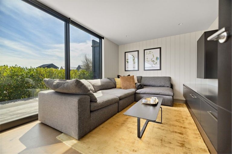 Photo of property in 17 Falconer Rise, Jacks Point, Queenstown, 9371