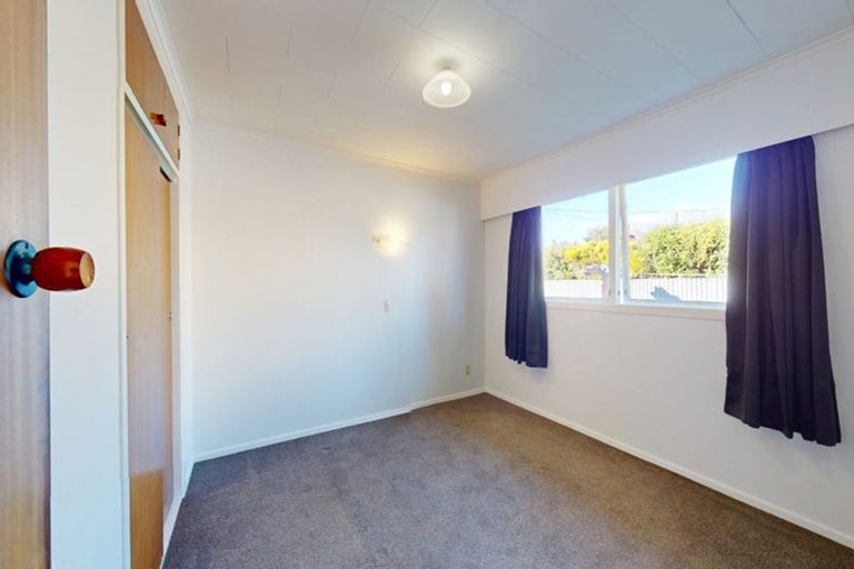 Photo of property in 2/13 Victoria Street, Levin, 5510