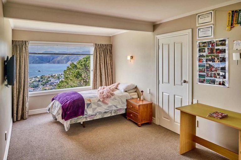 Photo of property in 7 Stormanstown Way, Seatoun, Wellington, 6022