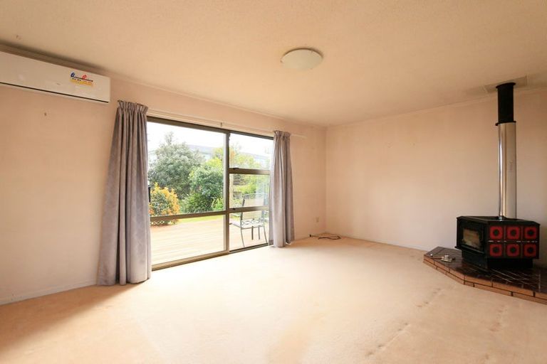 Photo of property in 20 Wycherley Drive, Bucklands Beach, Auckland, 2014