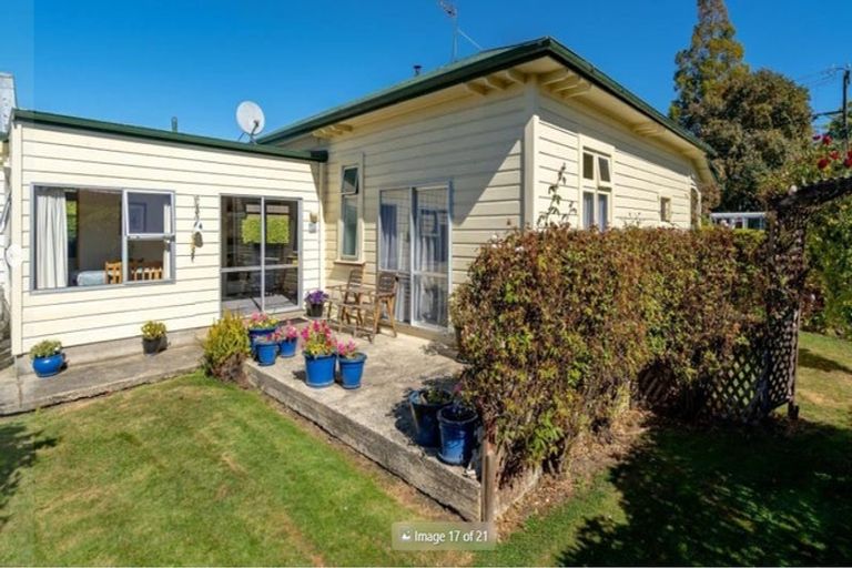 Photo of property in 71 Argyle Street, Mosgiel, 9024