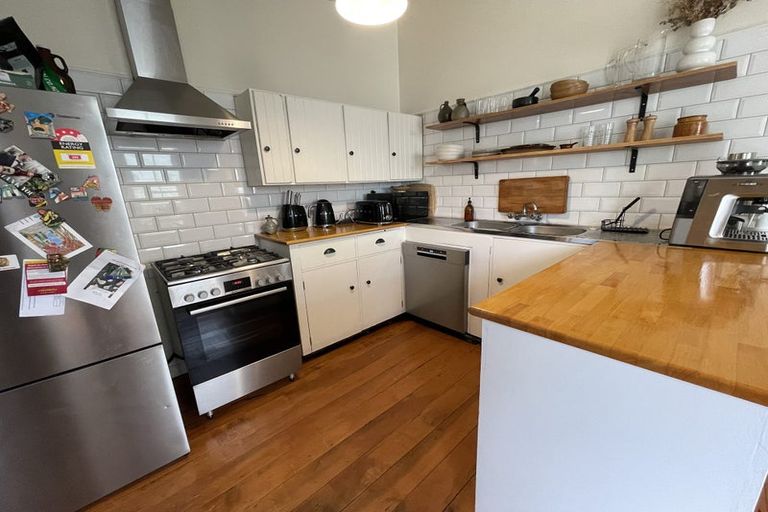 Photo of property in 24 Beach Street, Petone, Lower Hutt, 5012