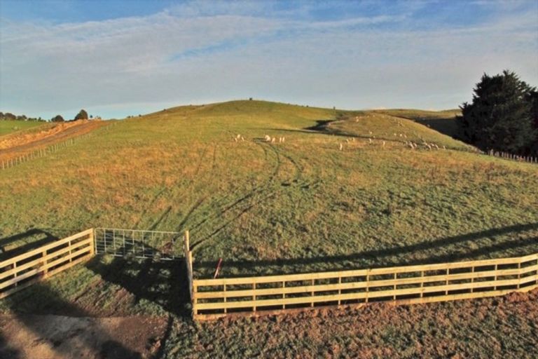 Photo of property in 109 Chester Park Drive, West Taratahi, Carterton, 5791