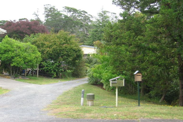 Photo of property in 51 Saffron Street, Birkdale, Auckland, 0626