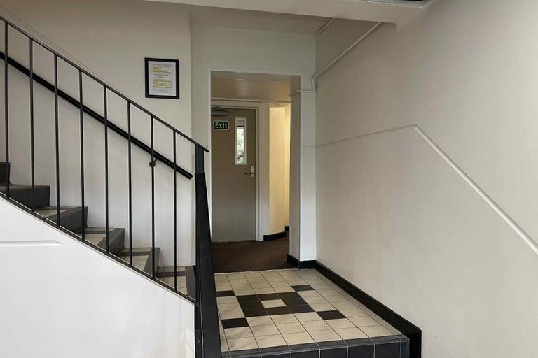 Photo of property in Westhaven Apartments, 13/127 Molesworth Street, Thorndon, Wellington, 6011