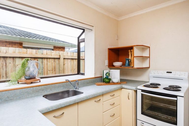 Photo of property in 5 Edgecombe Court, Roslyn, Palmerston North, 4414