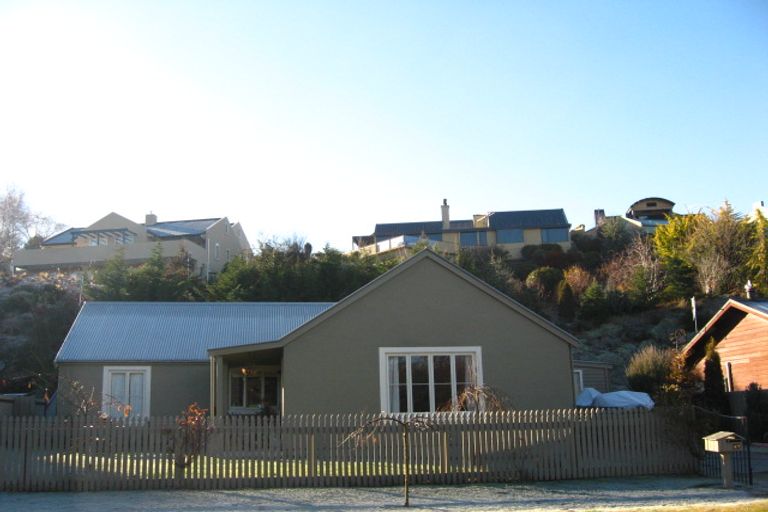 Photo of property in 47 Mcdonnell Road, Arrowtown, 9302