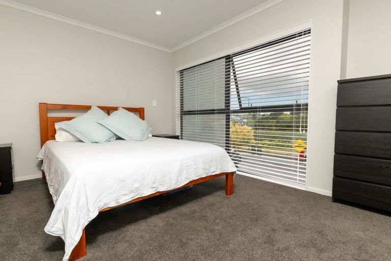 Photo of property in 67 Mettam Drive, Swanson, Auckland, 0614