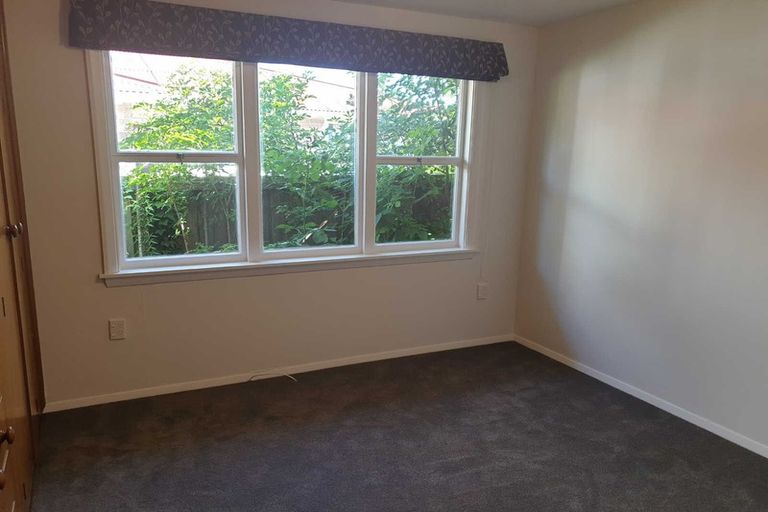 Photo of property in 6 Oakdale Street, Avonhead, Christchurch, 8042