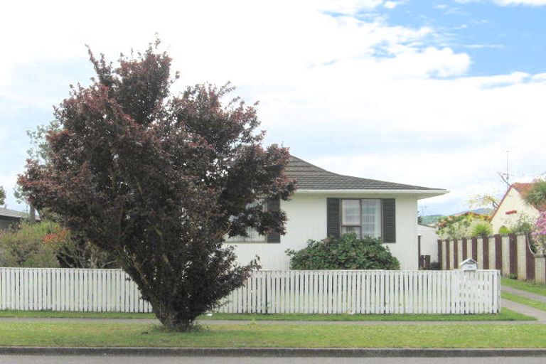 Photo of property in 55 Anzac Street, Gisborne, 4010