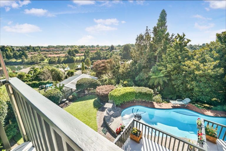 Photo of property in 98 Totara Drive, Pukete, Hamilton, 3200