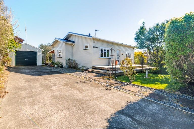 Photo of property in 39 Mcgreevy Street, Waipawa, 4210