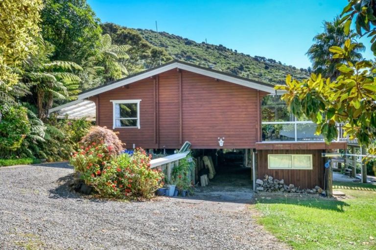Photo of property in 236 Moetapu Bay Road, Moetapu Bay, Picton, 7282