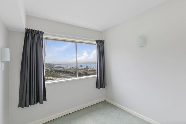 Photo of property in Mansfield Towers, 1 Grant Road, Thorndon, Wellington, 6011