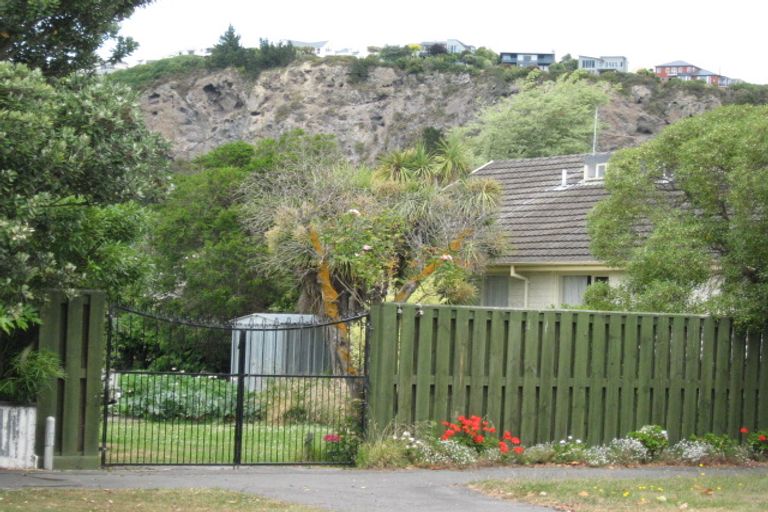 Photo of property in 103 Beachville Road, Redcliffs, Christchurch, 8081