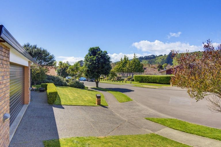 Photo of property in 10 Sams Way, Raumati South, Paraparaumu, 5032